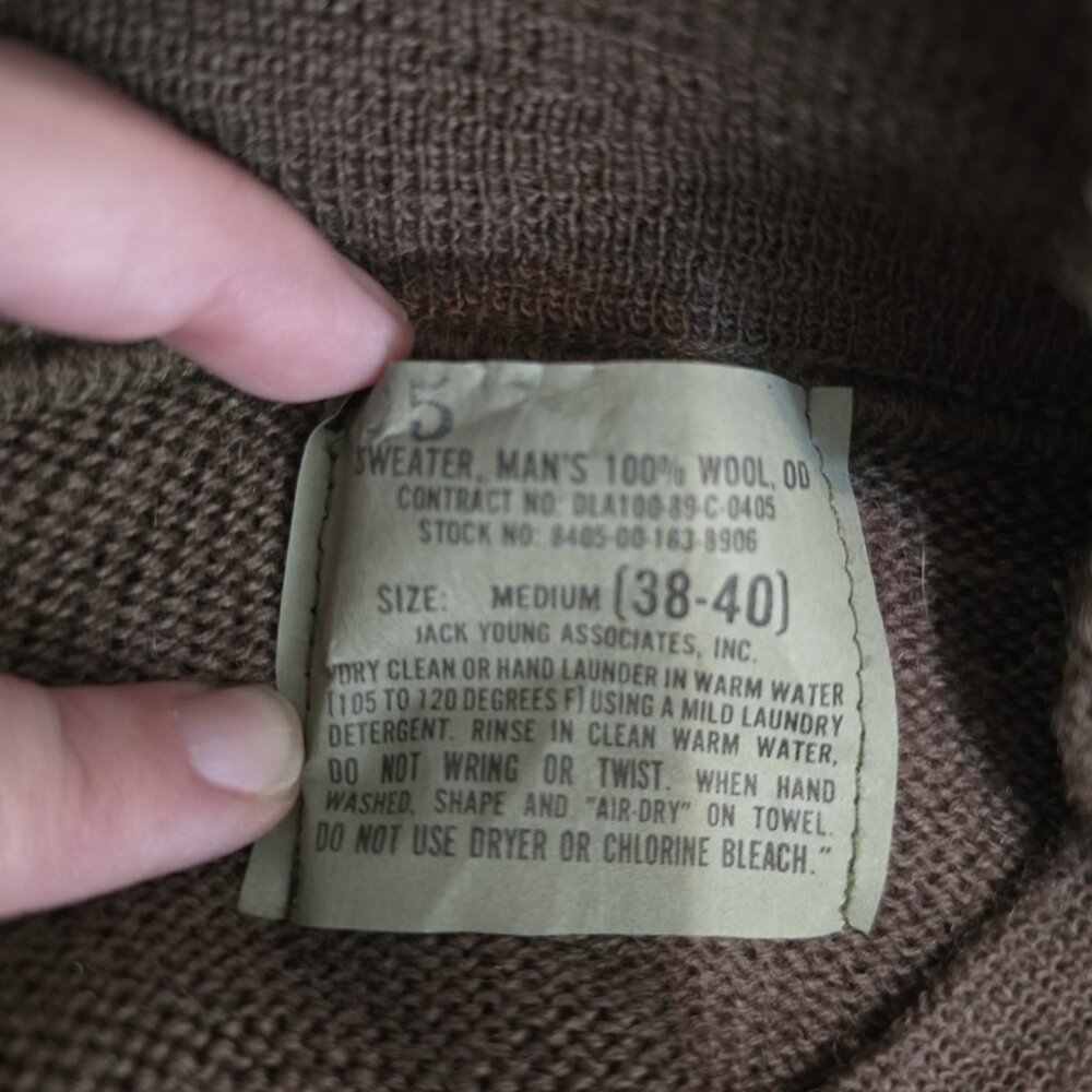 Vtg Military Sweater Mens M Olive Drab US Navy 100% Wool Pullover Button Front - Picture 6 of 6